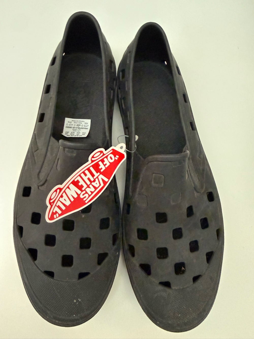 Vans Slip-On TRK Black Water Shoes Mens 11 Loafers NWT